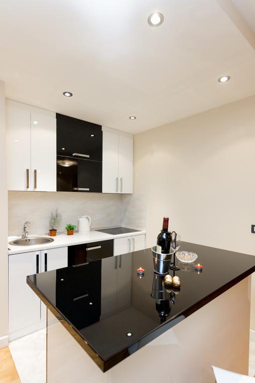 Slavija Square Apartments Belgrado Habitación foto